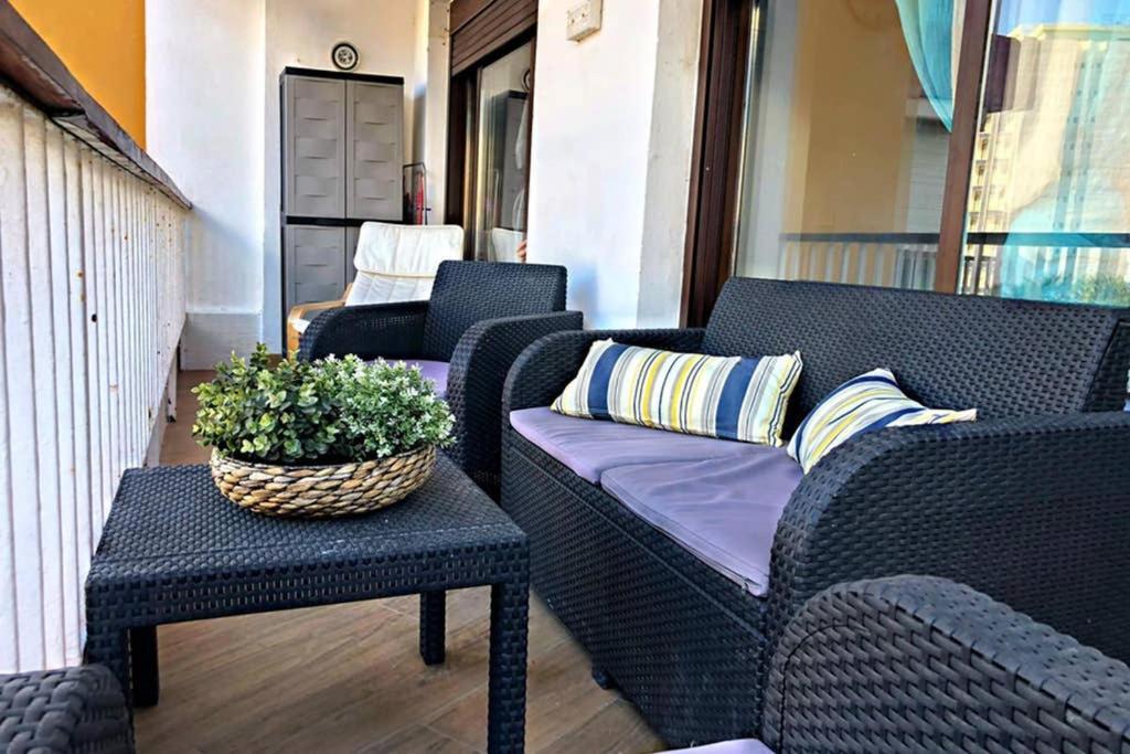 Coqueto Apartamento En Puerto Marina Con Piscina Benalmádena Exterior photo