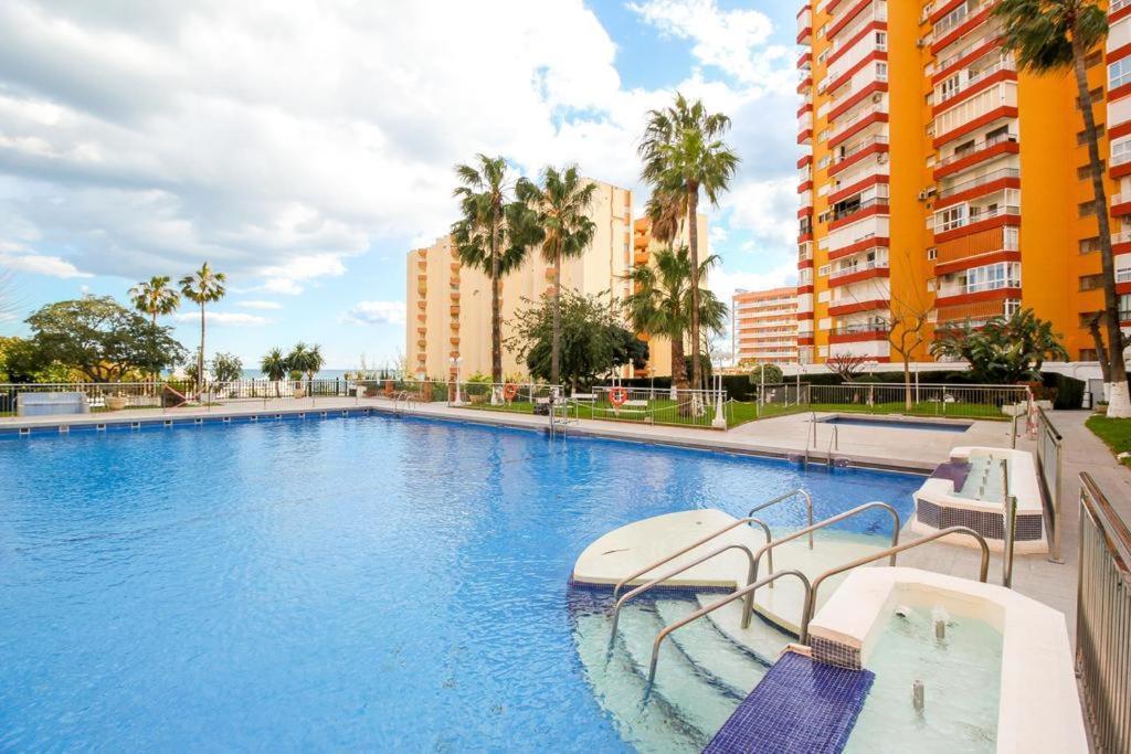 Coqueto Apartamento En Puerto Marina Con Piscina Benalmádena Exterior photo
