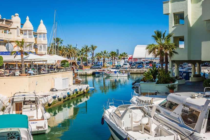Coqueto Apartamento En Puerto Marina Con Piscina Benalmádena Exterior photo