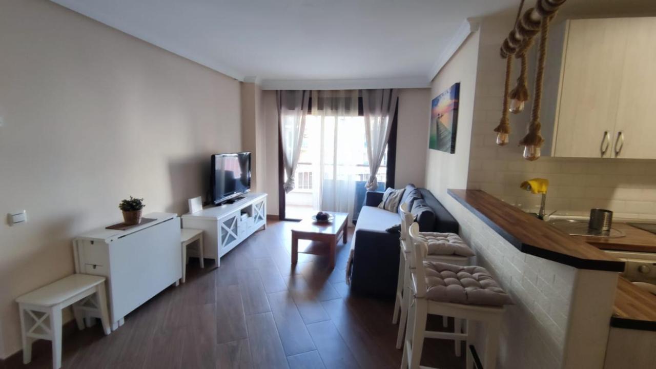 Coqueto Apartamento En Puerto Marina Con Piscina Benalmádena Exterior photo